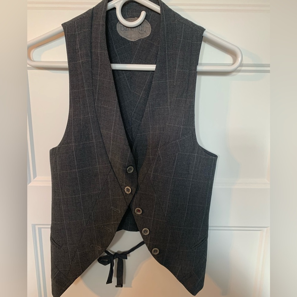 Babakul vest